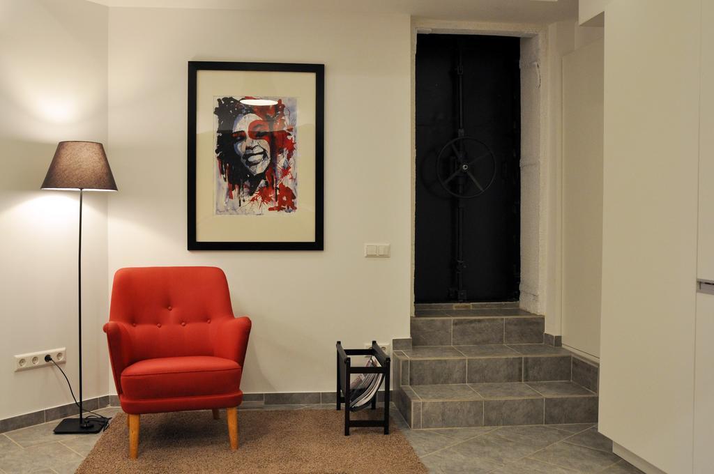 Bomb Shelter Apartment Vilnius Room photo